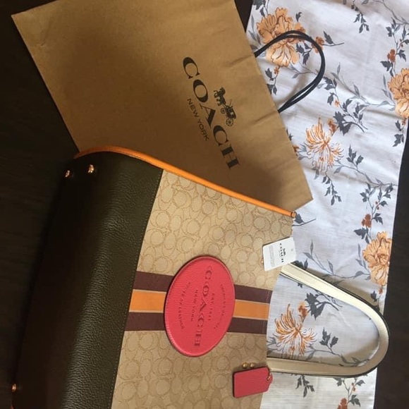 Coach tote - Picture 2 of 3